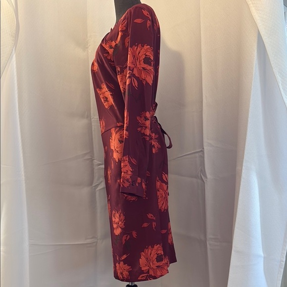 Joe Fresh Floral Long Sleeve Dress with attached belt. Size L. - Picture 7 of 14
